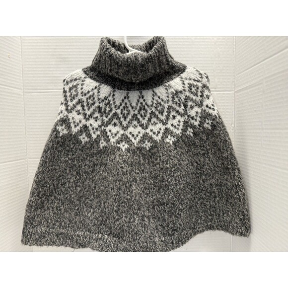 OSHKOSH KNITTED GRAY PONCHO TODDLER GIRL 2T WITH ARM SLITS - Picture 2 of 8